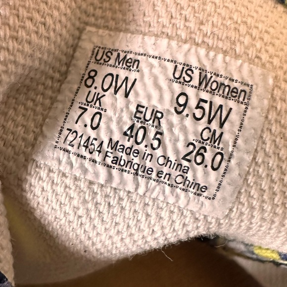 Vans X SpongeBob SquarePants Checkered Blue and Yellow Sneakers - Picture 10 of 10